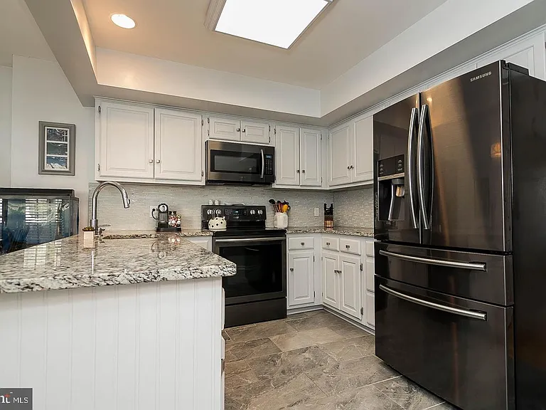 20742 Highland Hall Dr — Photo 7