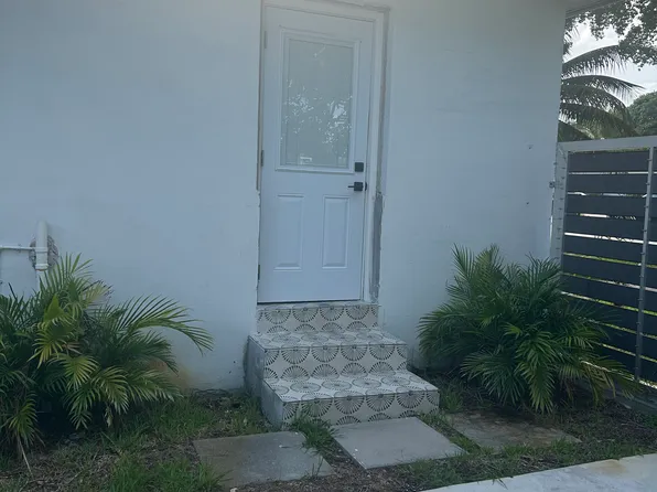 510 NW 125th St #1, Miami, FL 33168