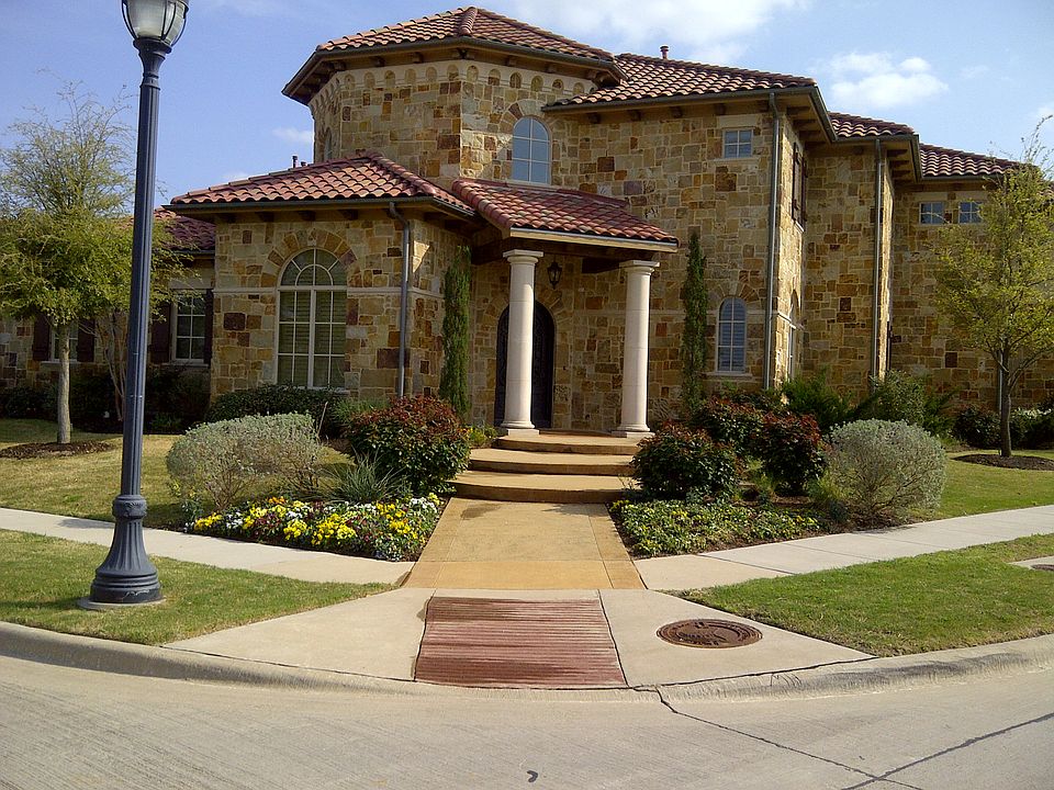 1st image of 914 Beverly Cir