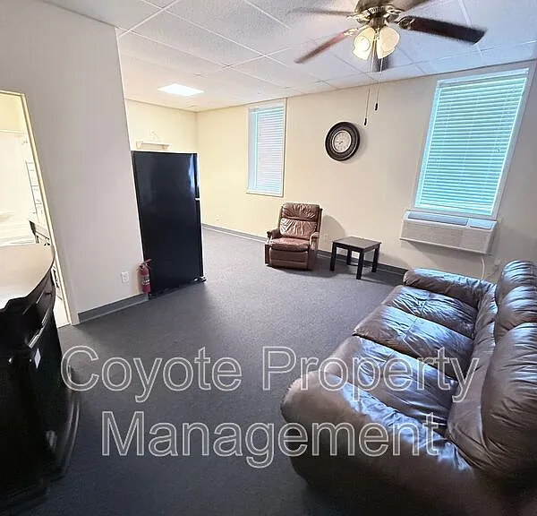 100 E Broadway St #3 — Photo 1