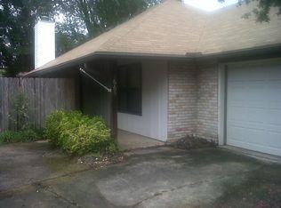 1665 W Fairview Dr, Baton Rouge, LA 70816