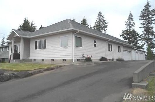2nd image of 321 Beacon Hill Dr