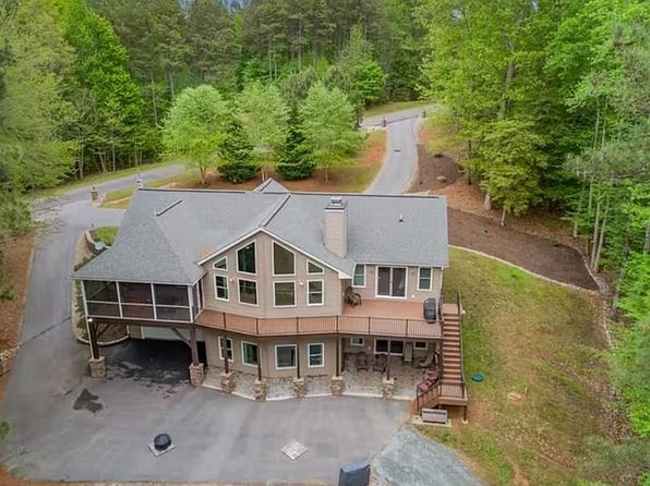 25 McKayla Ln