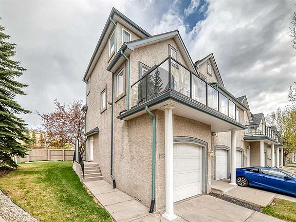 2nd image of 156 E Simcoe Pl SW