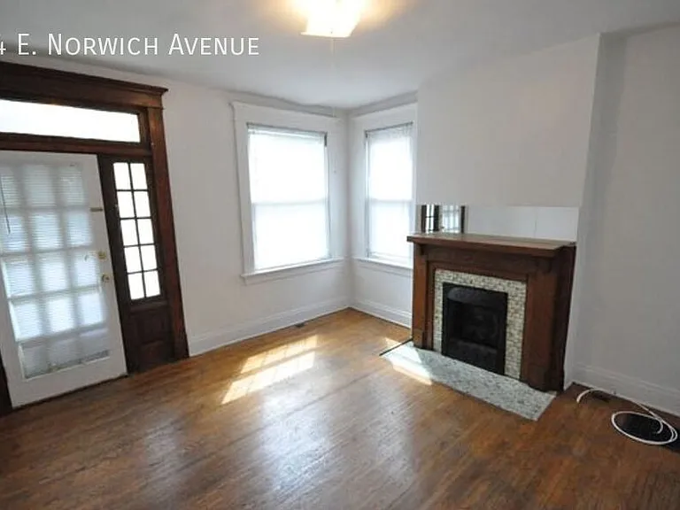 84 E Norwich Ave — Photo 2