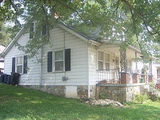1st image of 244 Tates Creek Ave