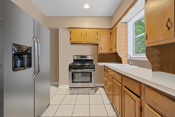Sold by 5 Boro Realty Corp | media 8