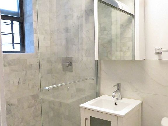 5th image of 137 W 137th St #3DD