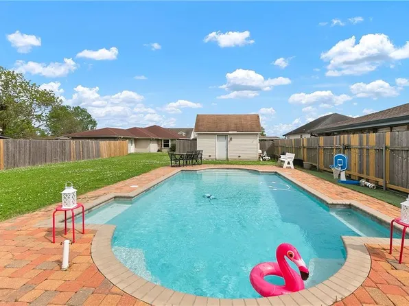 3416 Dauterive Dr, Chalmette, LA 70043
