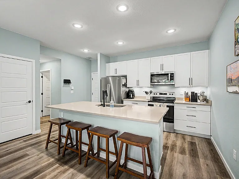 6363 Nelson St — Photo 35