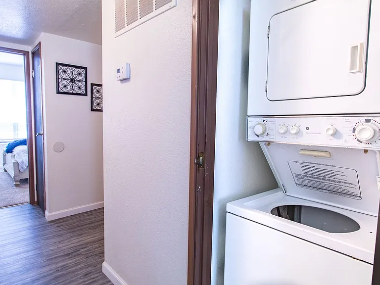 ONE MONTH FREE! APPLY FREE! VIRTUAL TOURS! — Photo 82