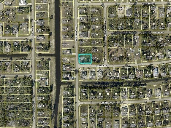 2nd image of 821 Anaconda Ave S