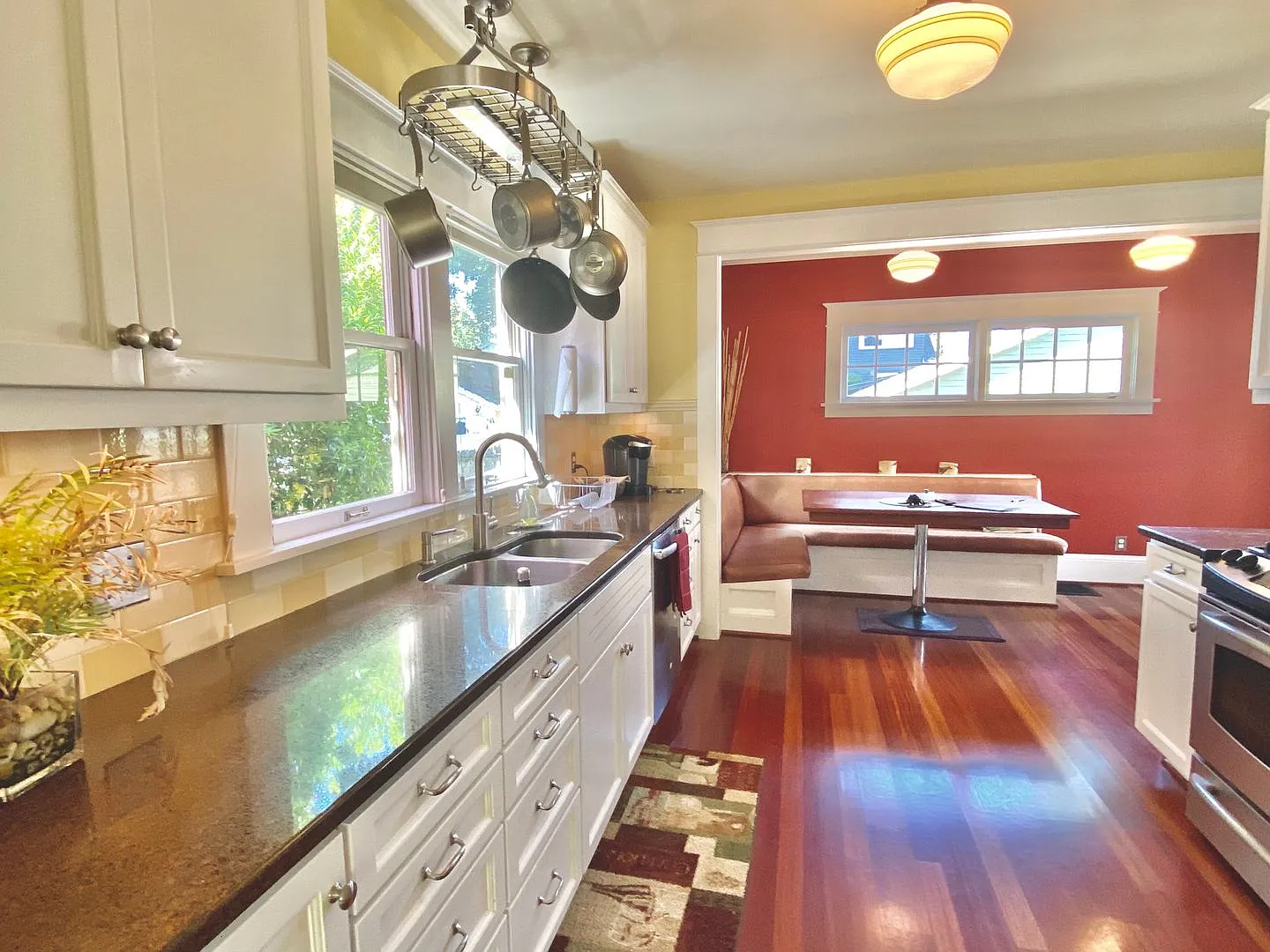 Alameda Stunner!! Charming Bungalow On Large Lot W/ Bonus Room & 2 Car Garage!! — Photo 1
