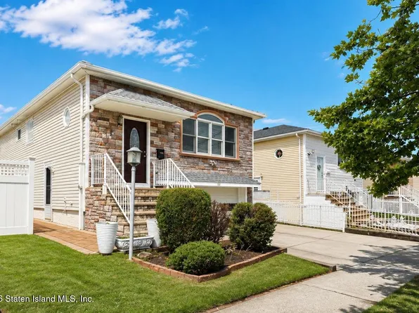39 Brandis Ave, Staten Island, NY 10312