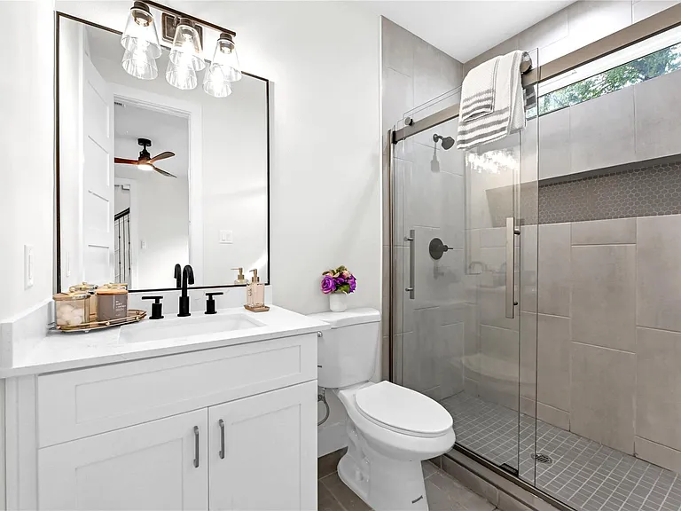 710 Link Rd #D — Photo 16