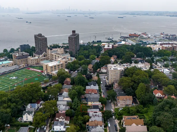 31 Crescent Avenue image 36 of 42