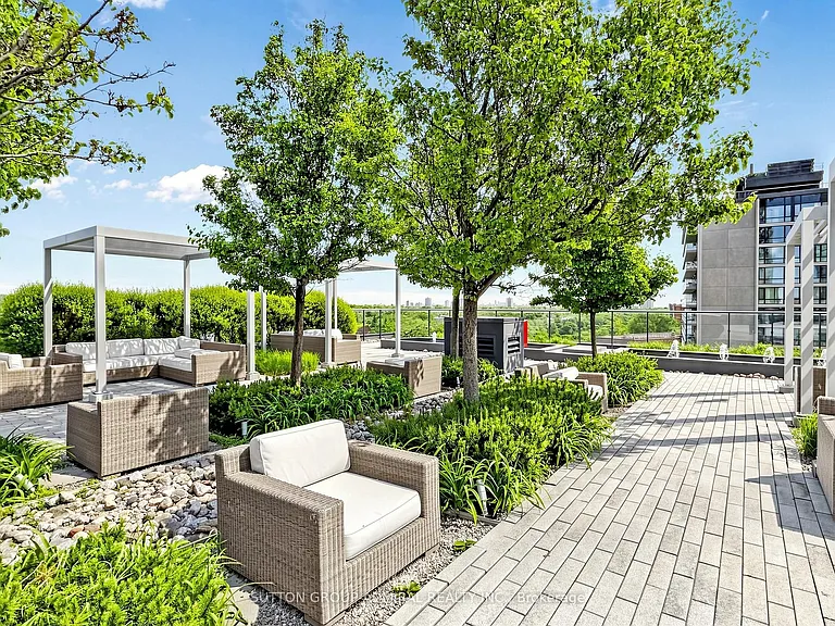 825 Church St #Penthouse 401 — Photo 40
