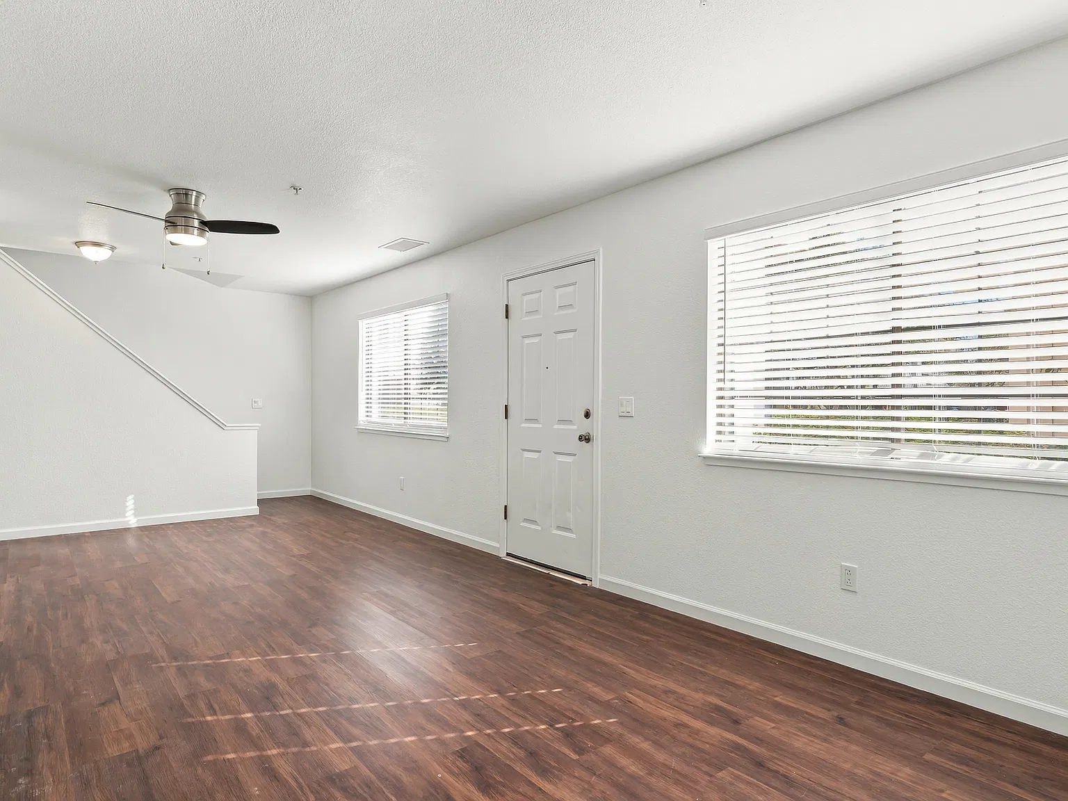 342 Piper Street - 1 — Photo 4