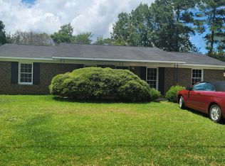 211 Virginia Dr, Warner Robins, GA 31093