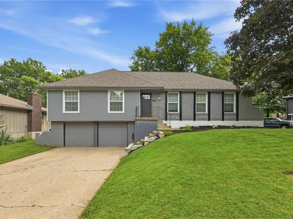 509 NW Palmer Dr, Blue Springs, MO 64014
