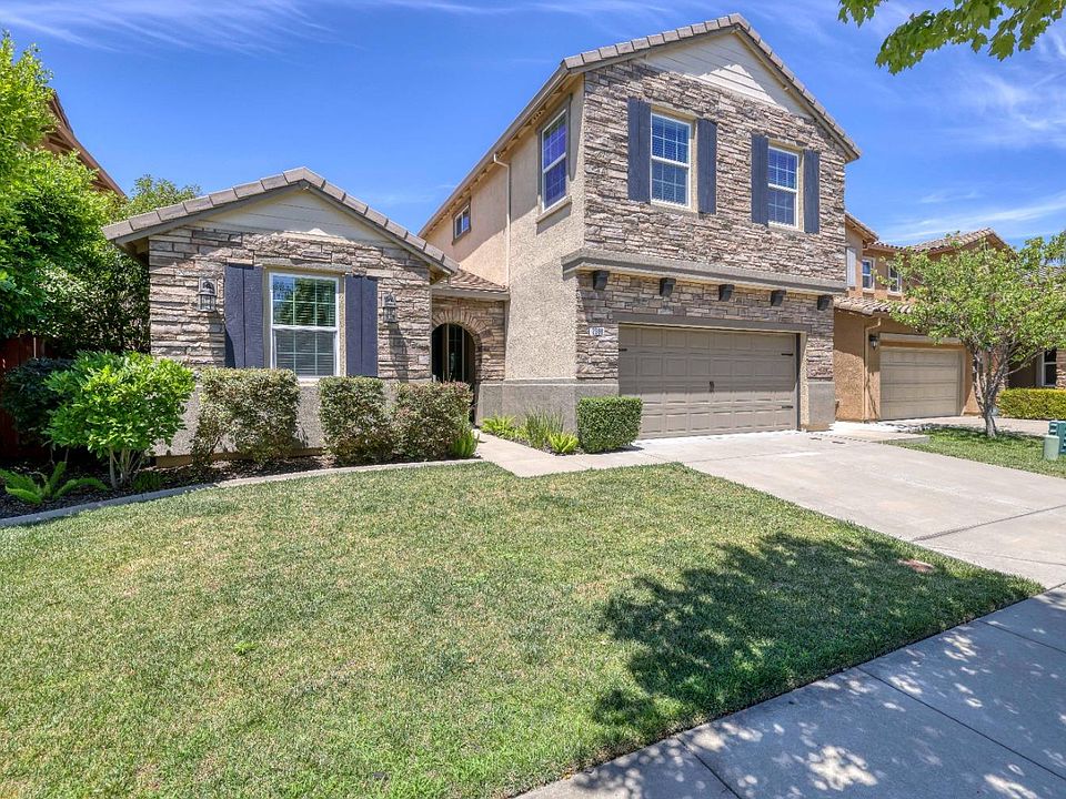 1st image of 2388 Lansdowne Way