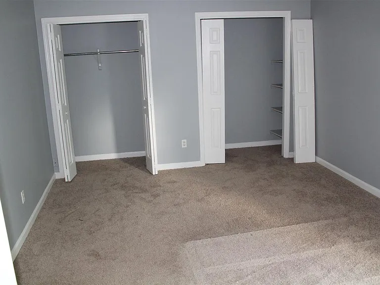 5573 Tulip Tree Dr — Photo 8