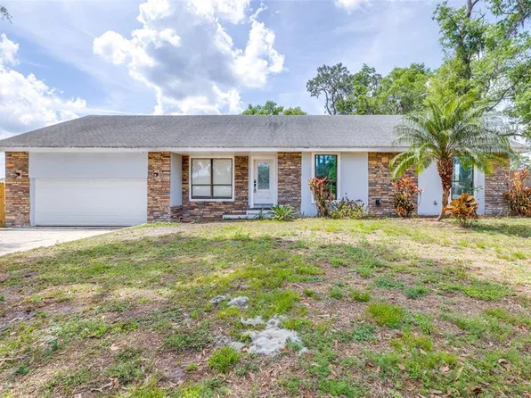 7220 Pinehaven Dr, Lakeland, FL 33810