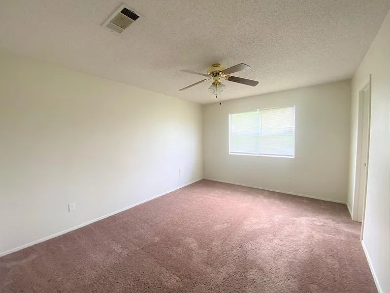 4610 Stallion Dr — Photo 8