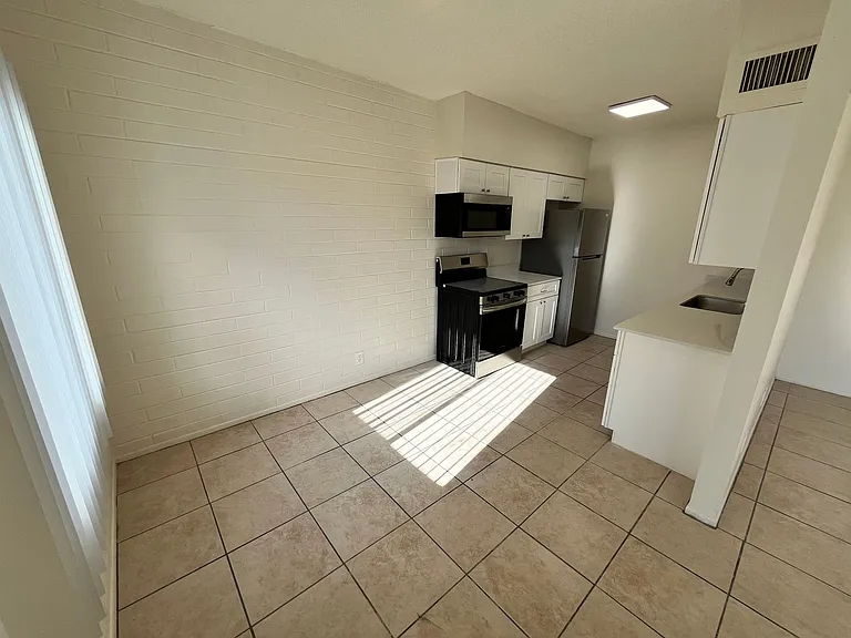 Catalina View Apartments — Photo 73