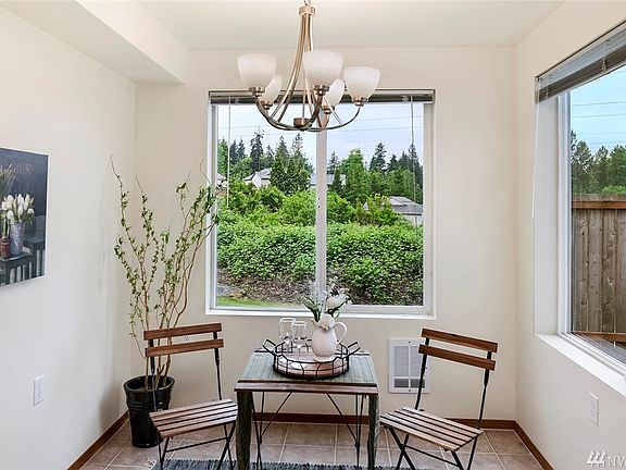 4th image of 8833 1st St NE APT 101