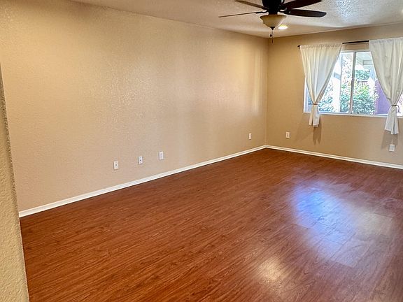2nd image of 1146 DESERT OAK Place