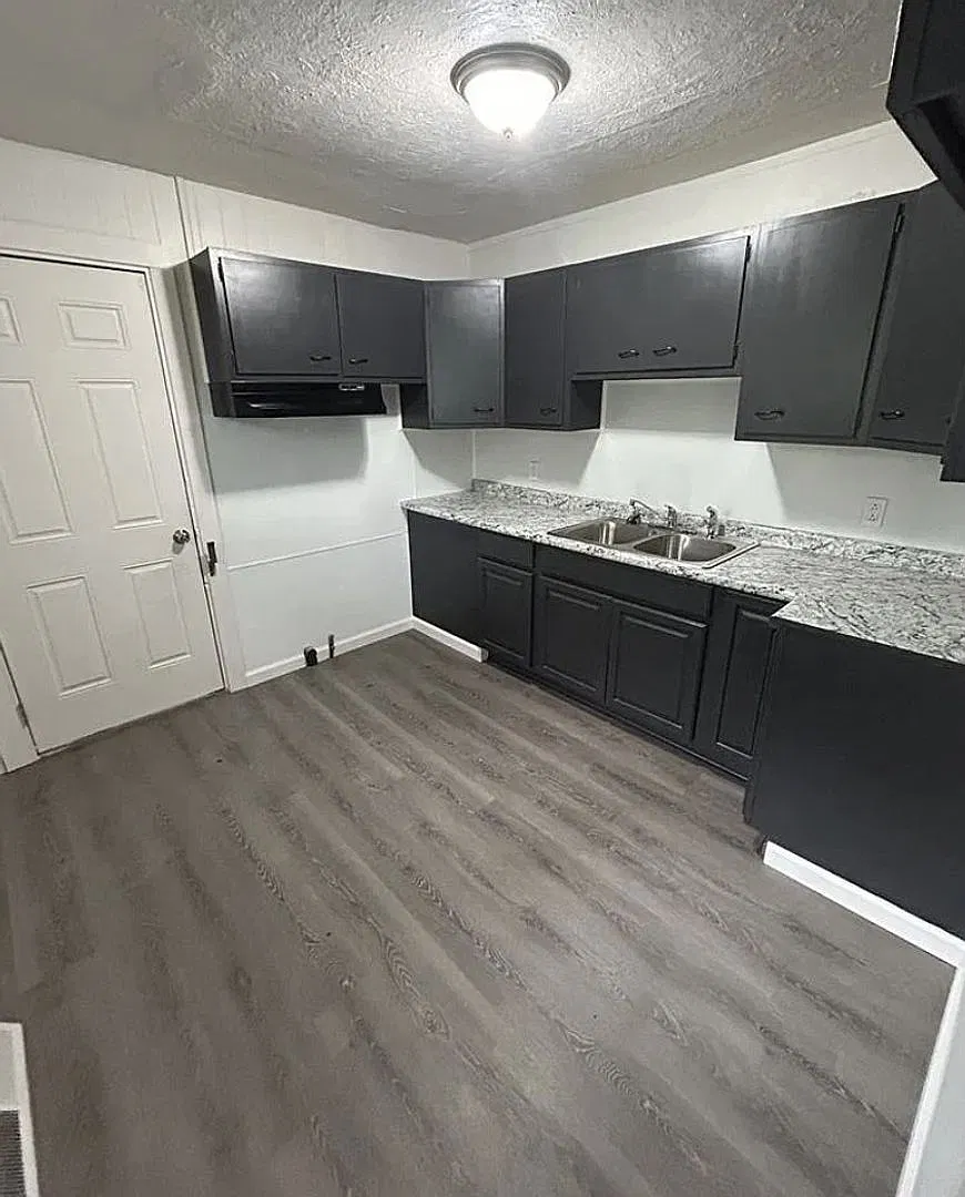 For Rent — Photo 2