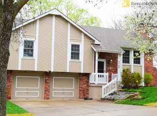 3706 E 104th St, Kansas City, MO 64137