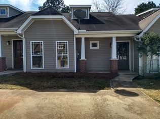 122 Little John Cir, Calera, AL 35040
