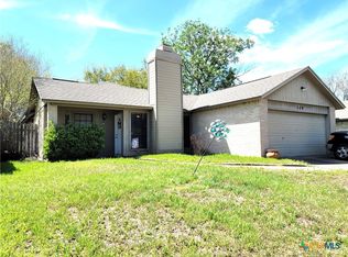 109 Queenswood Trl, Victoria, TX 77901