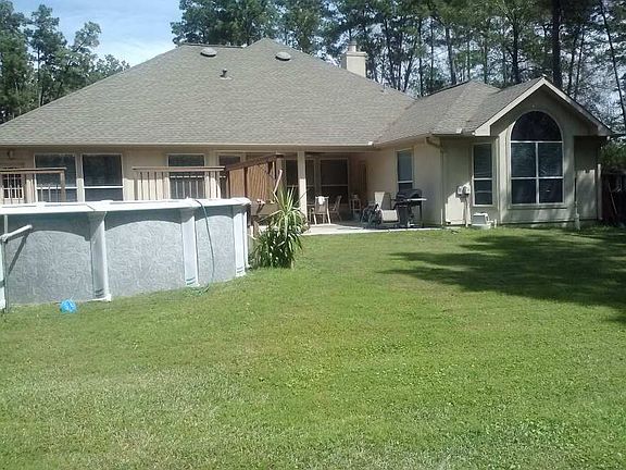 3rd image of 19550 Desna Dr