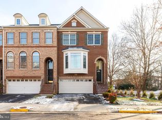 5410 Pachysandra Ln, Centreville, VA 20120