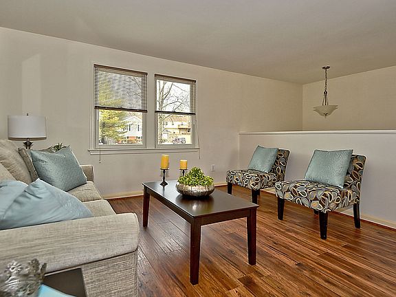 5th image of 1002 Windcroft Glen Ct