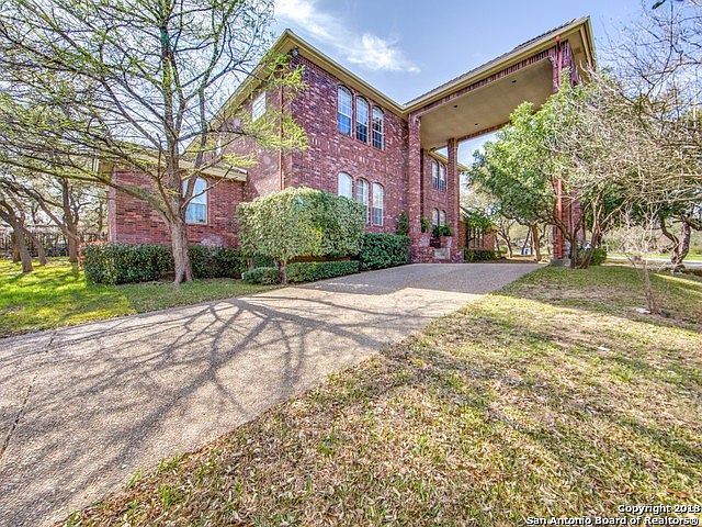 1st image of 2922 Kingsford Ln