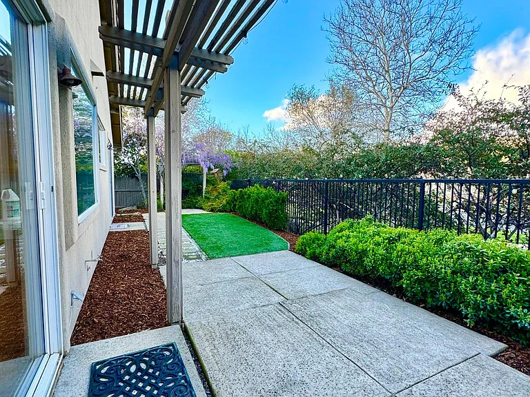4025 Ironwood Dr — Photo 17