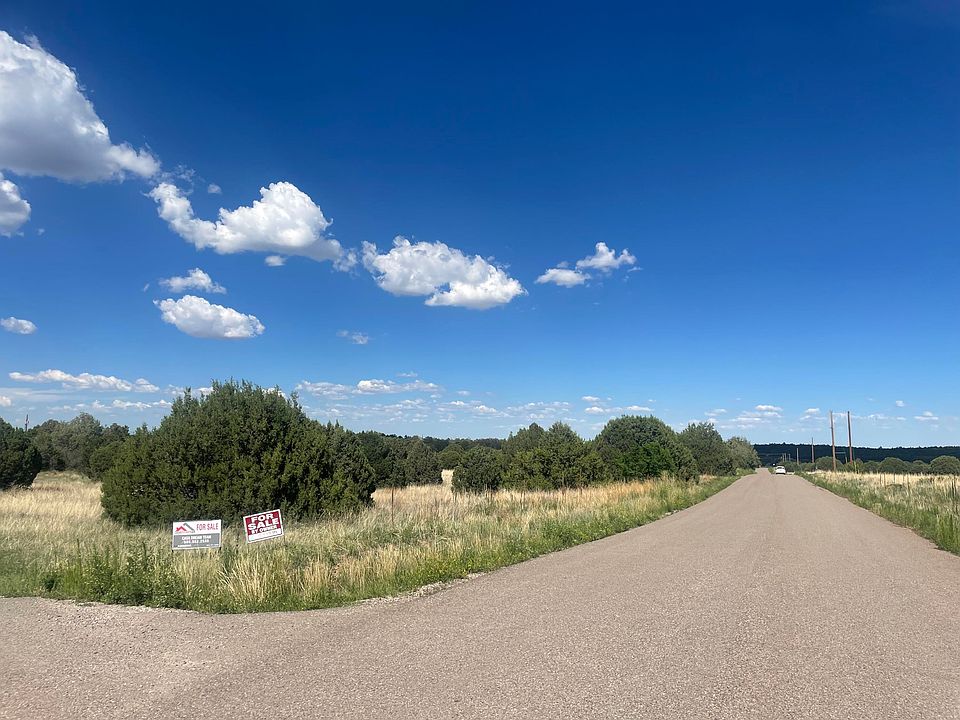 2nd image of 40 Rohrer Pl