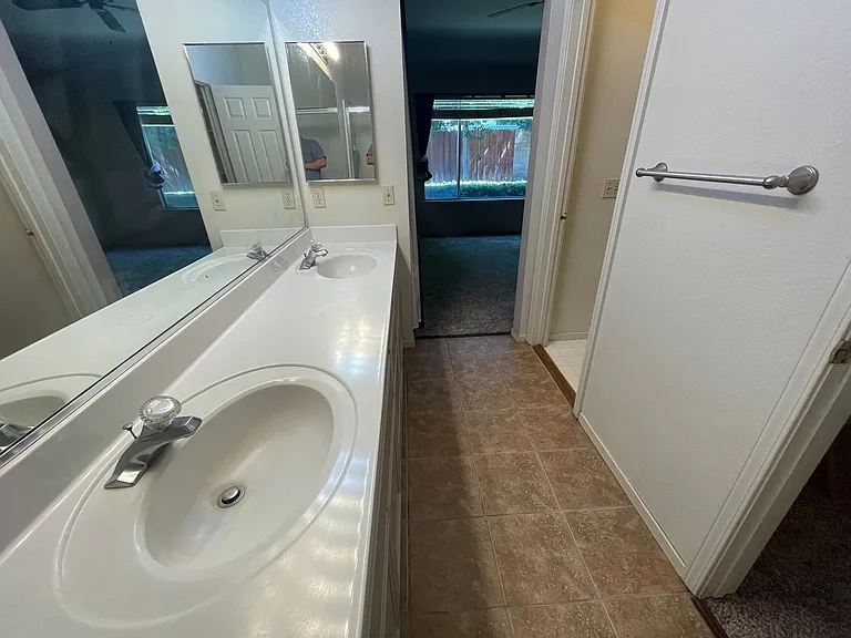 4909 Sun Valley Dr — Photo 17