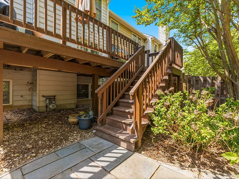 12695 Wimbley Ln — Photo 31