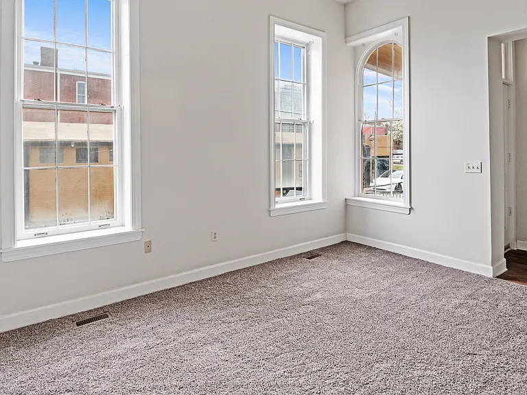 922 S 6th St #2 — Photo 7