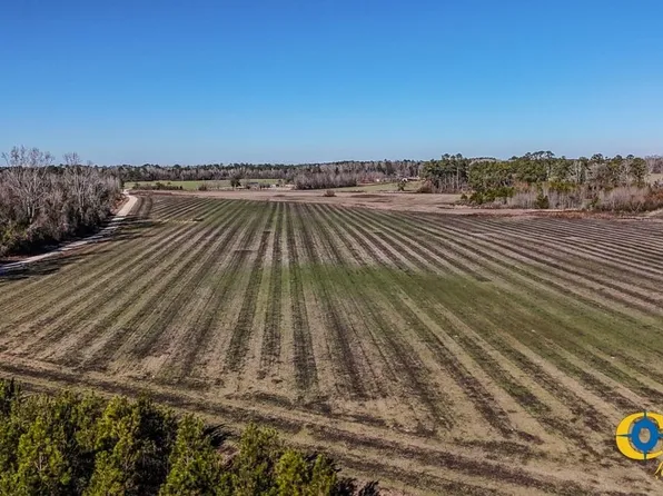 E Twin Church Rd, Timmonsville, SC 29161