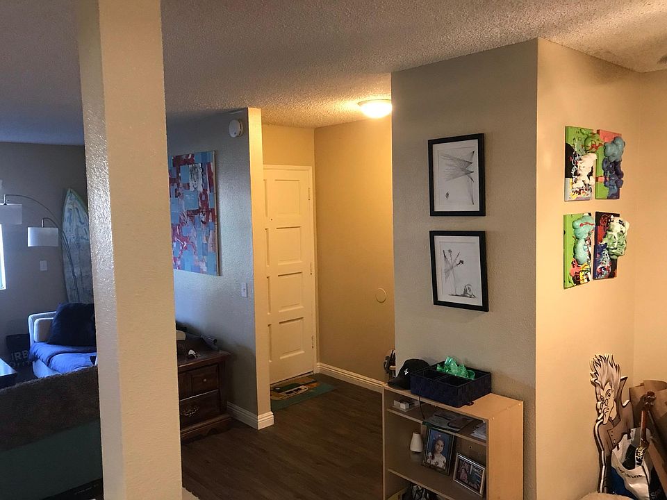 Front Door/Entryway