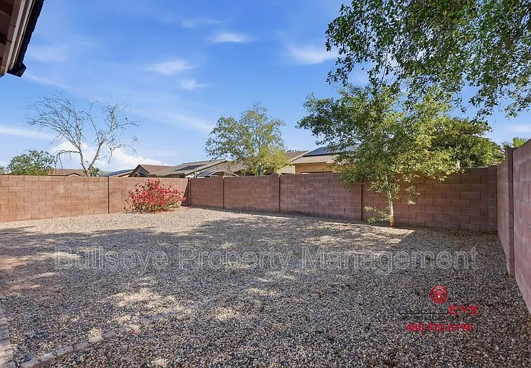 44178 W Venture Ln — Photo 30