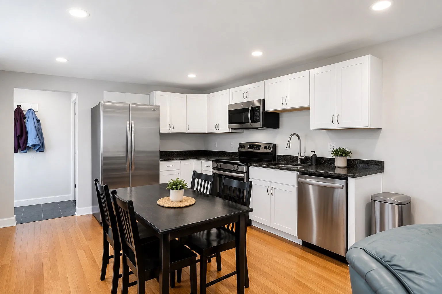 1 bed, 543 sqft, $2,350 — Photo 2