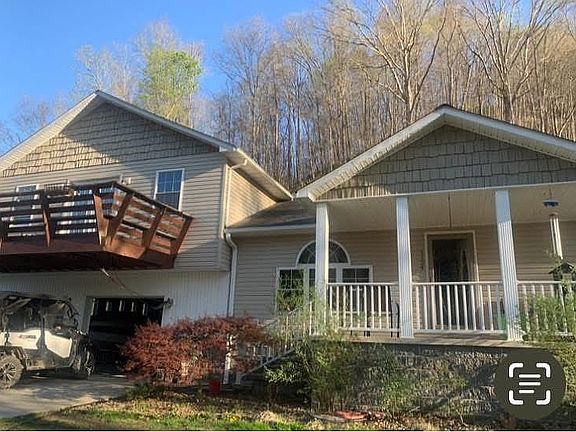 3rd image of 1124 Oakdale Rd