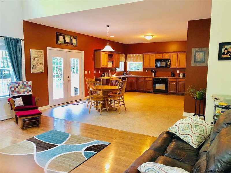 2nd image of 63 W BERRY Way